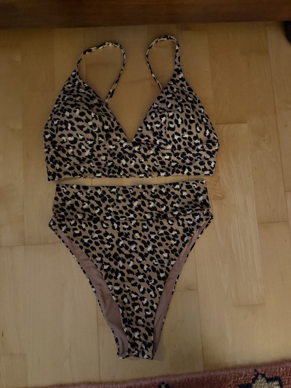American Eagle Aerie Leopard Print Bikini MEDIUm Top SMALL Bottoms